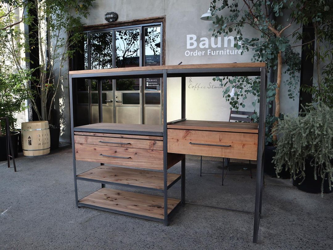 フルオーダー無垢アイアンシェルフ 杉無垢材