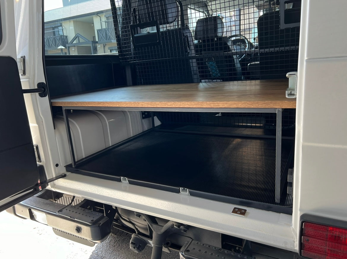 車のトランク 収納棚 オーク無垢材 アイアン