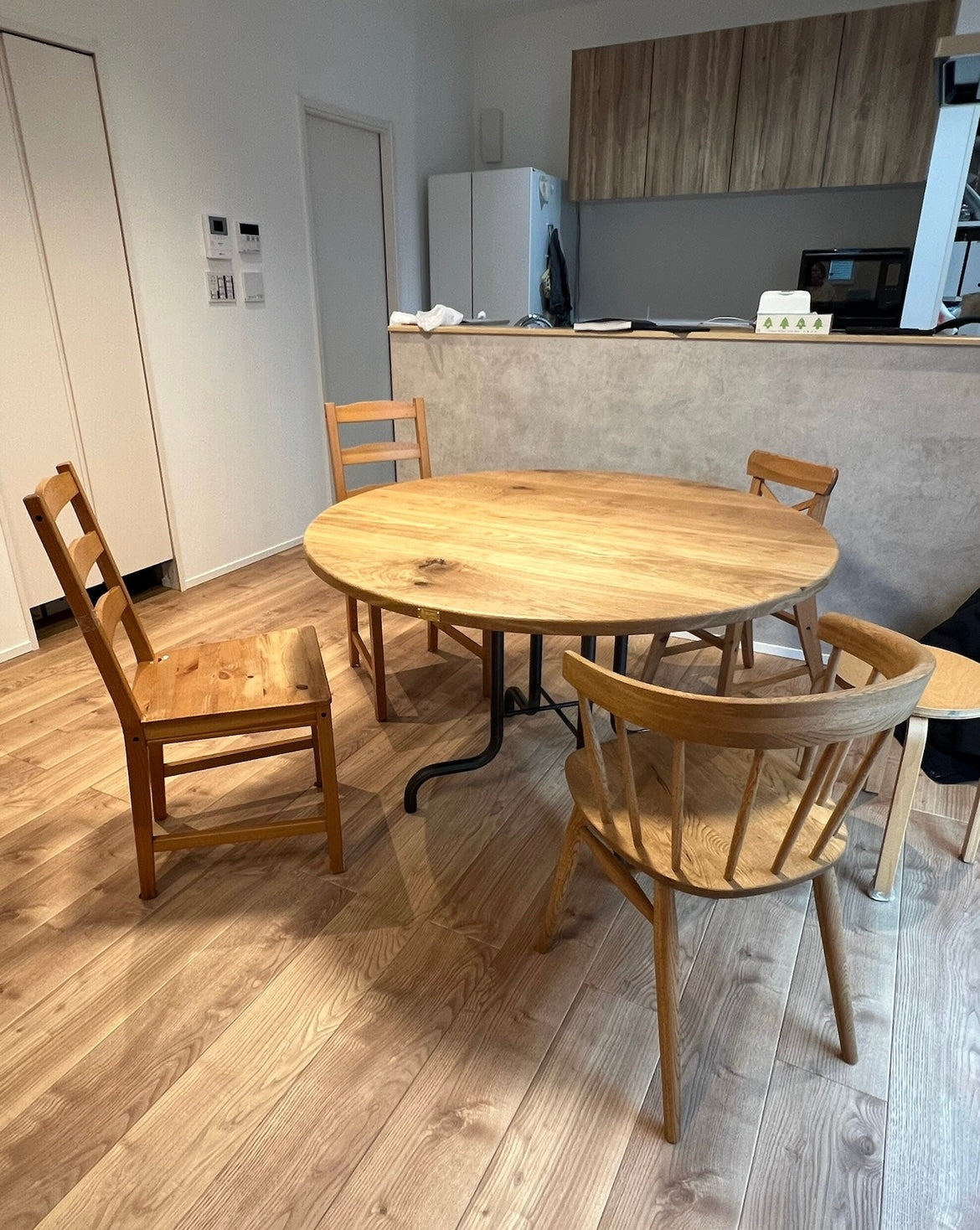 w-035 オークラウンドテーブル / 丸テーブル / アイアンレッグ