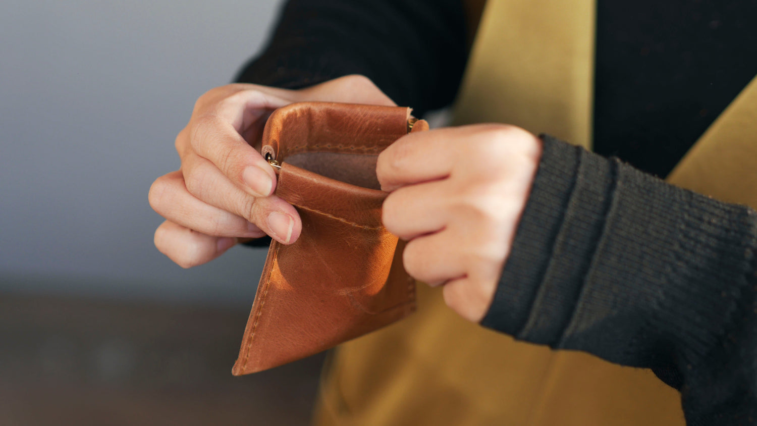 新しいレザー小物