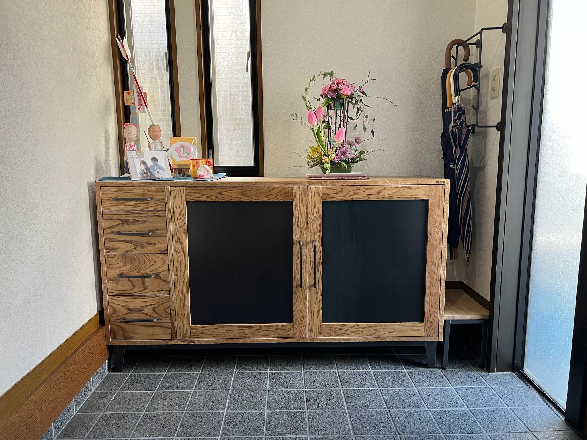 オーク無垢材のシューズラック