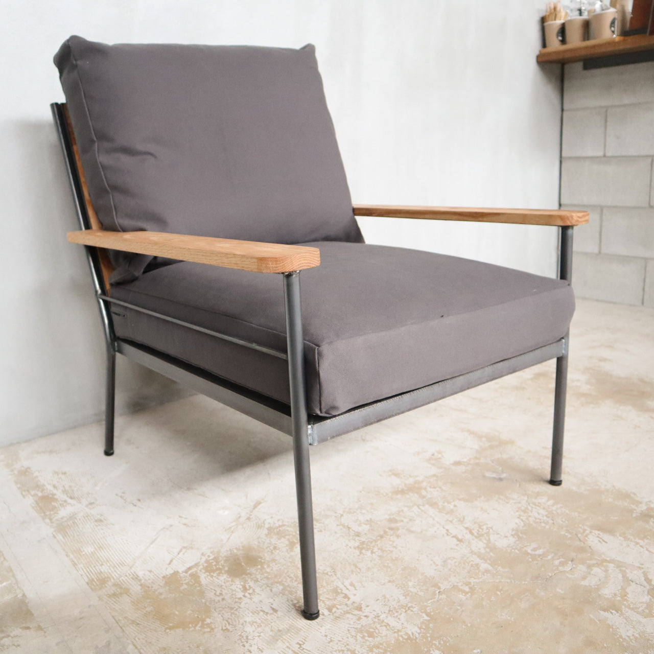 Y.T Sofa 1seater