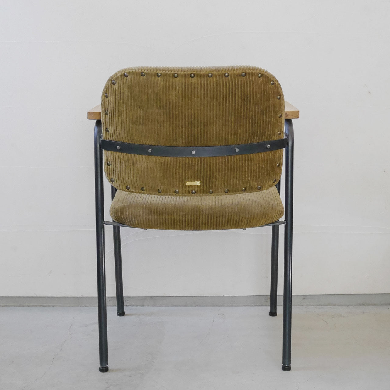 Y.T Chair