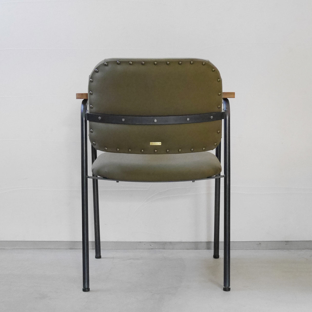 Y.T Chair