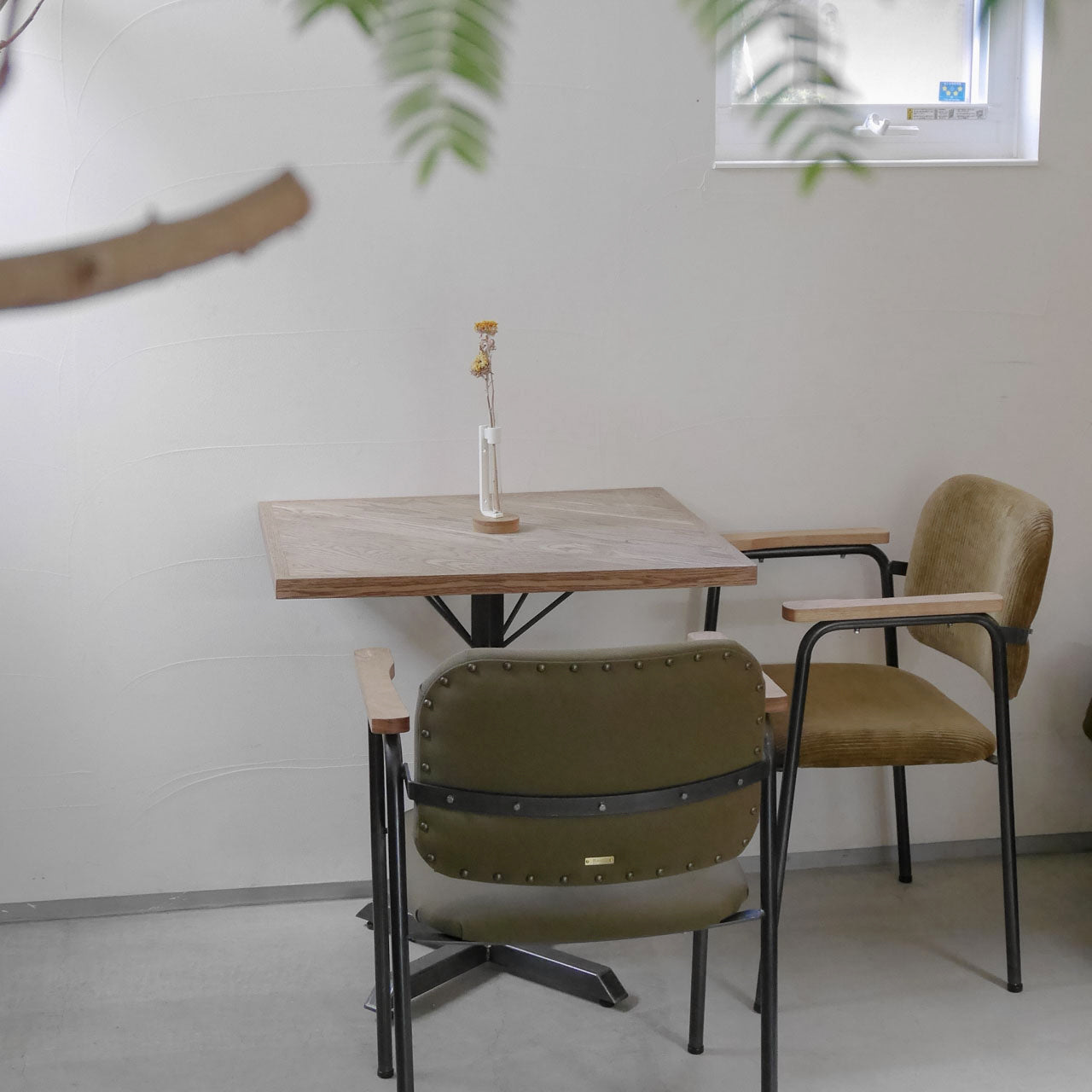 Y.T Chair