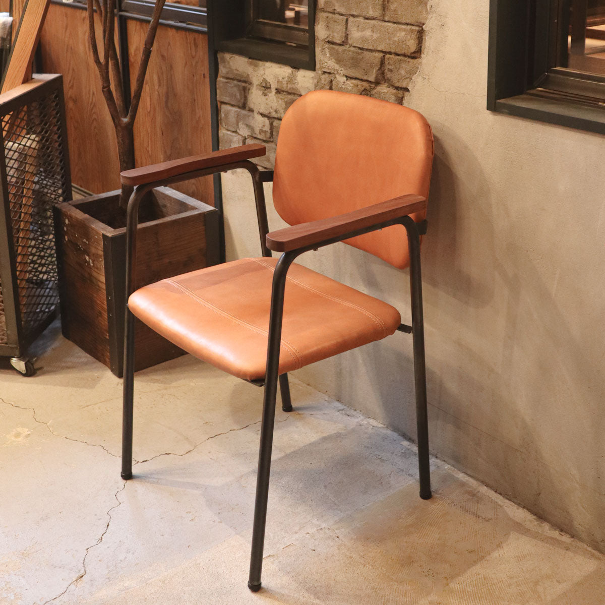 Y.T Chair
