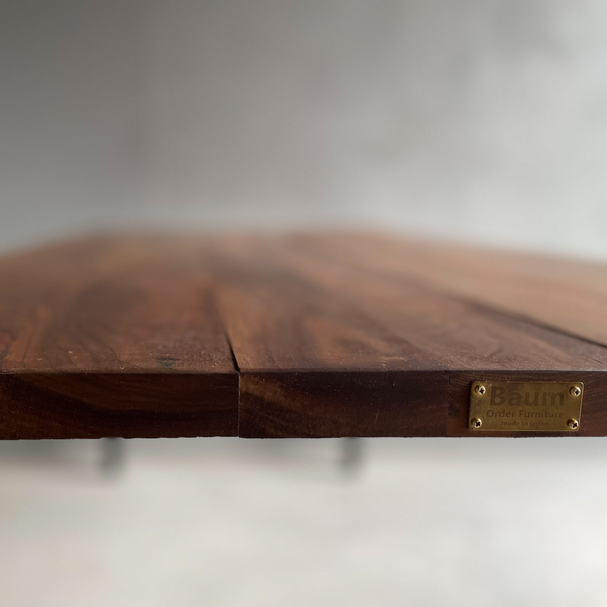 無垢材とアイアン脚のダイニングテーブル、サイズオーダー、Baum Order Furniture