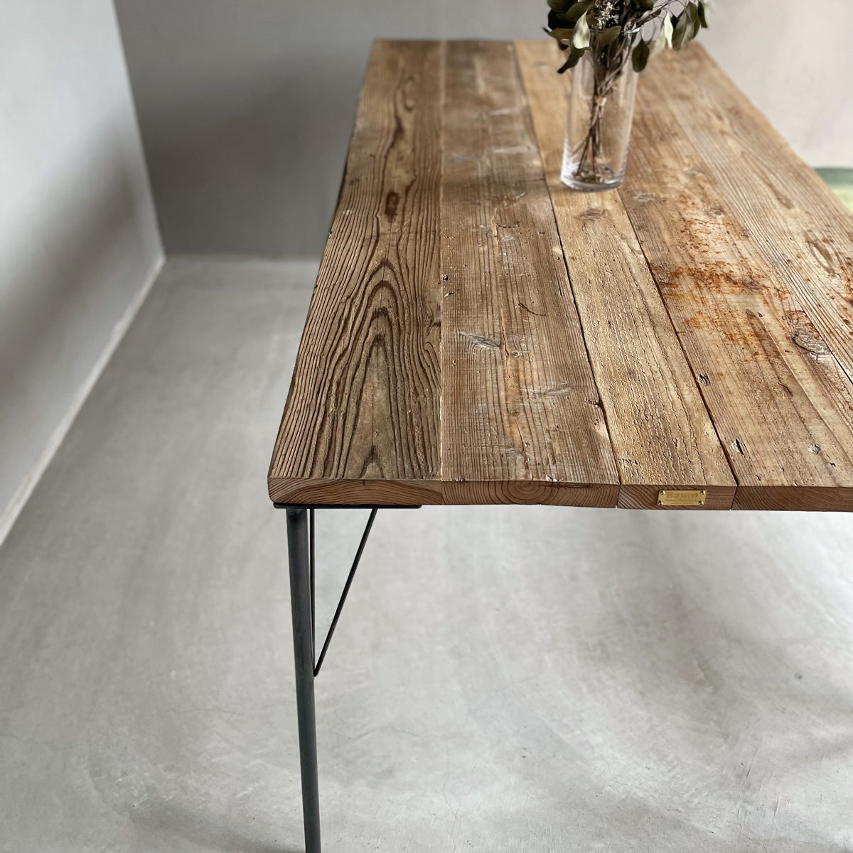 無垢材とアイアン脚のダイニングテーブル、サイズオーダー、Baum Order Furniture