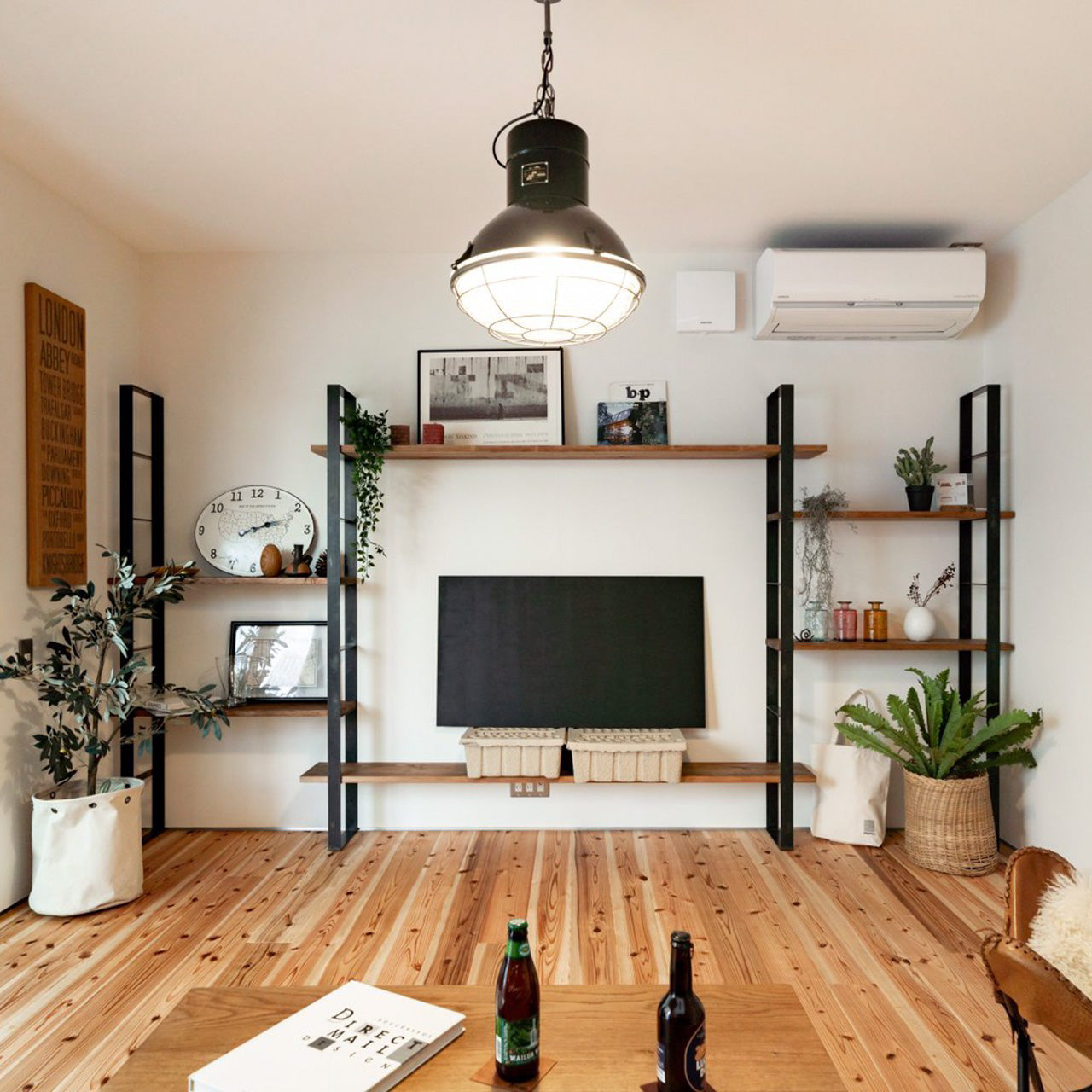 シェルフフレーム、本棚、壁付けシェルフ