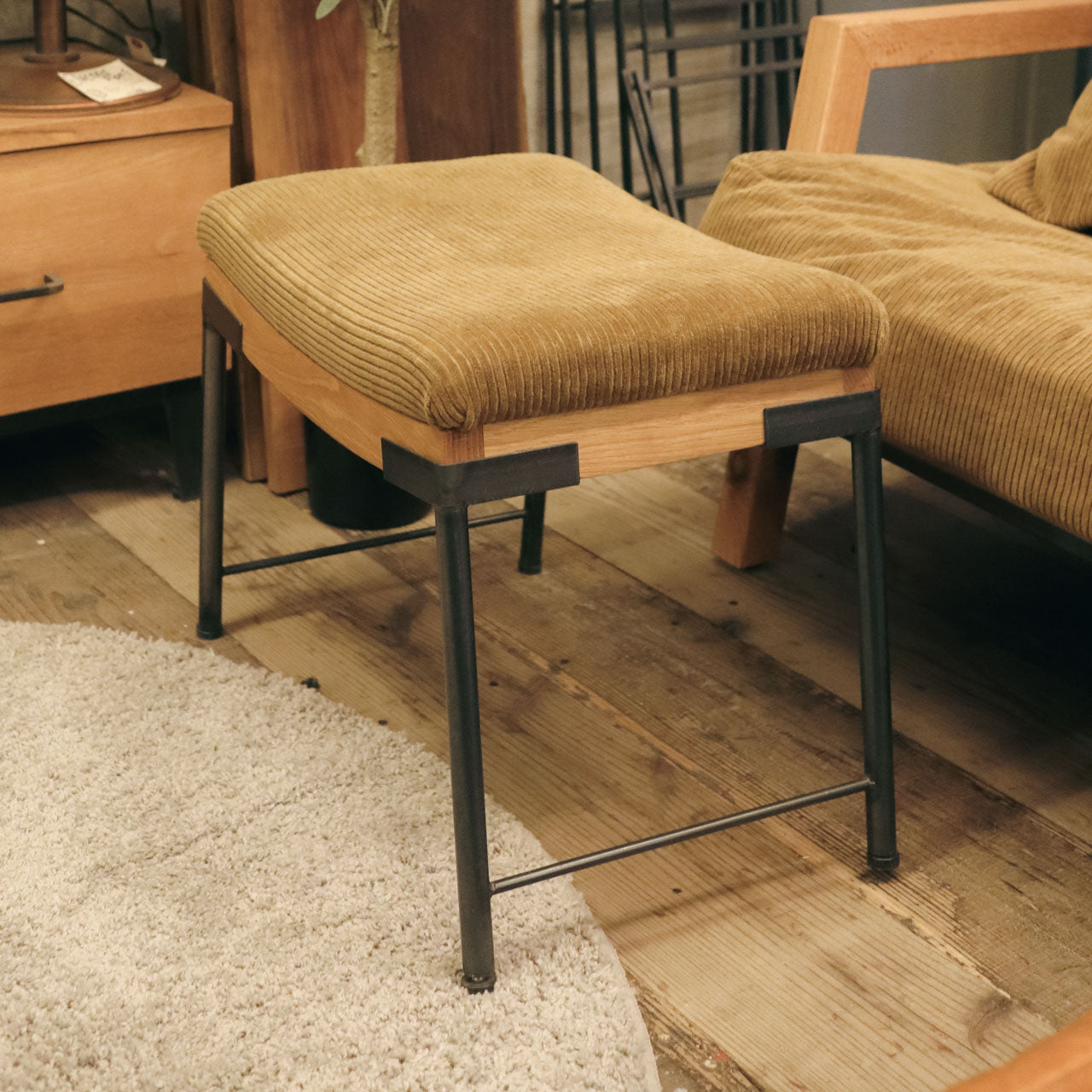 Y.T Stool