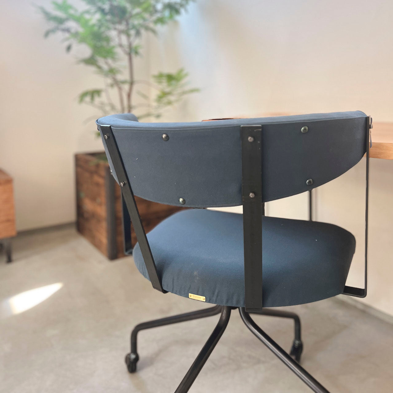 S.C Chair