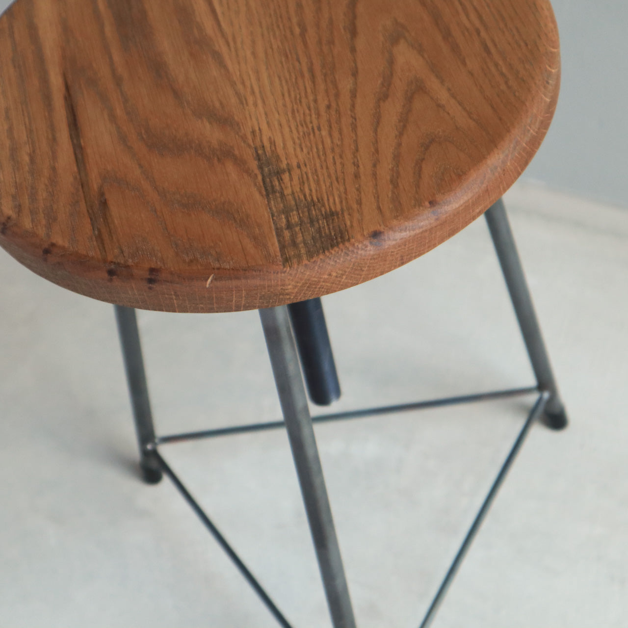 アイアンスツール