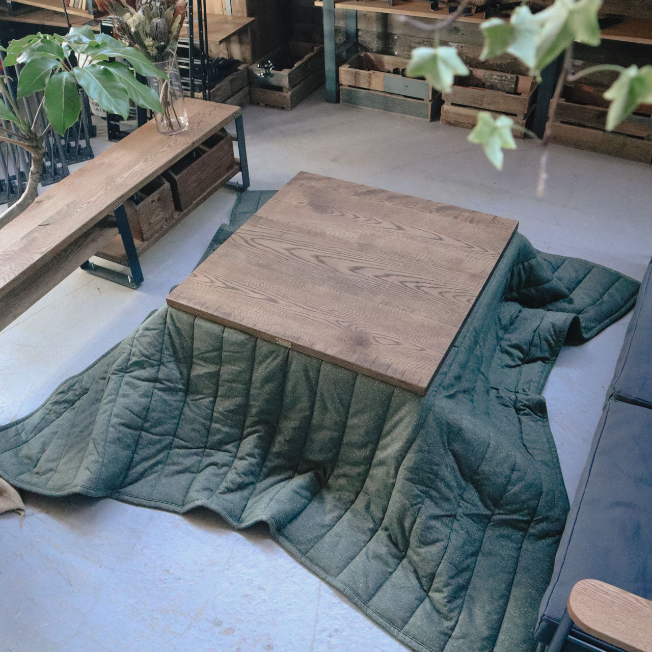 こたつテーブル、炬燵