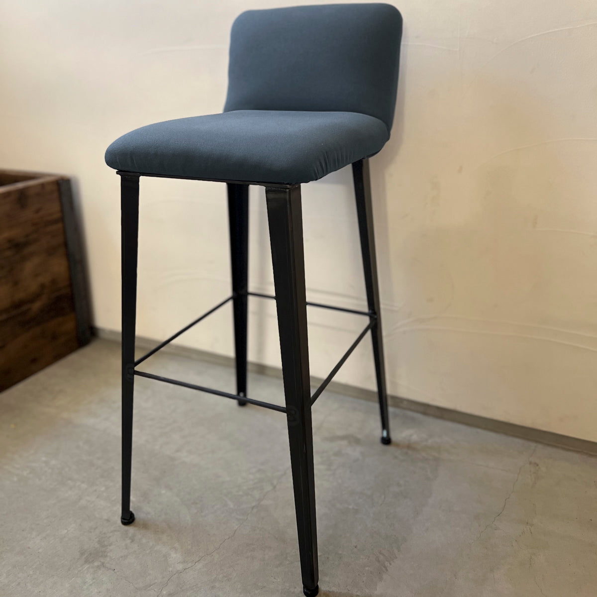 アイアンスツール、アイアンハイスツール、Baum Order Furniture