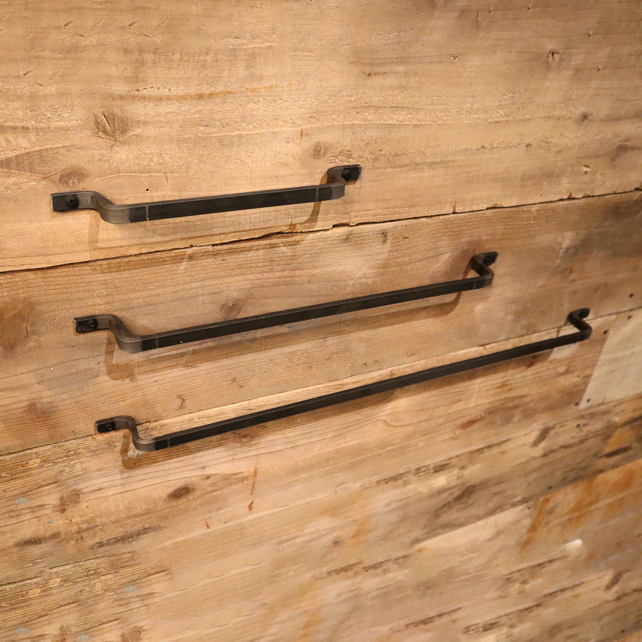 タオルハンガー、アイアンバー