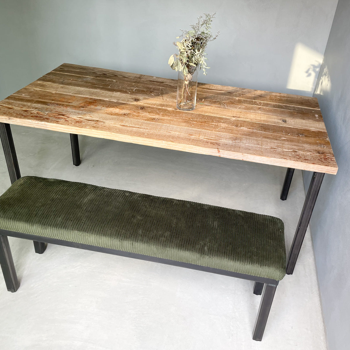 無垢材とアイアン脚のダイニングテーブル、サイズオーダー、Baum Order Furniture