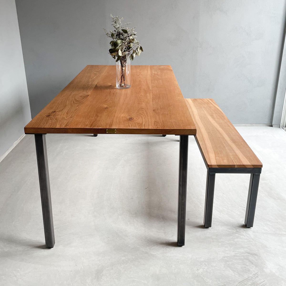 無垢材とアイアン脚のダイニングテーブル、サイズオーダー、Baum Order Furniture