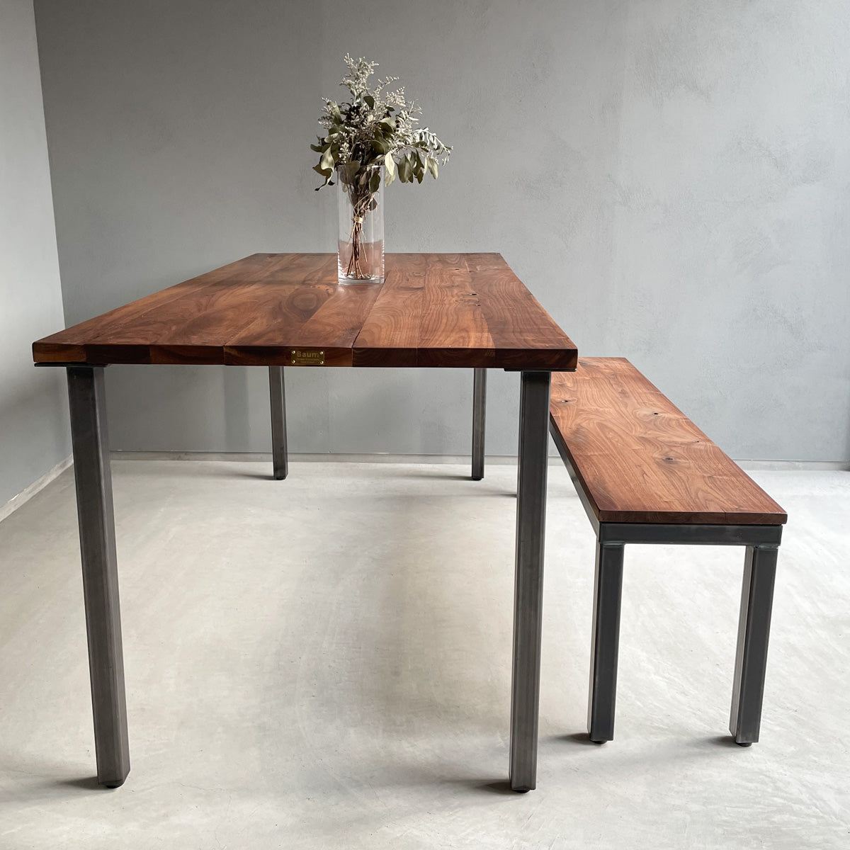 無垢材とアイアン脚のダイニングテーブル、サイズオーダー、Baum Order Furniture