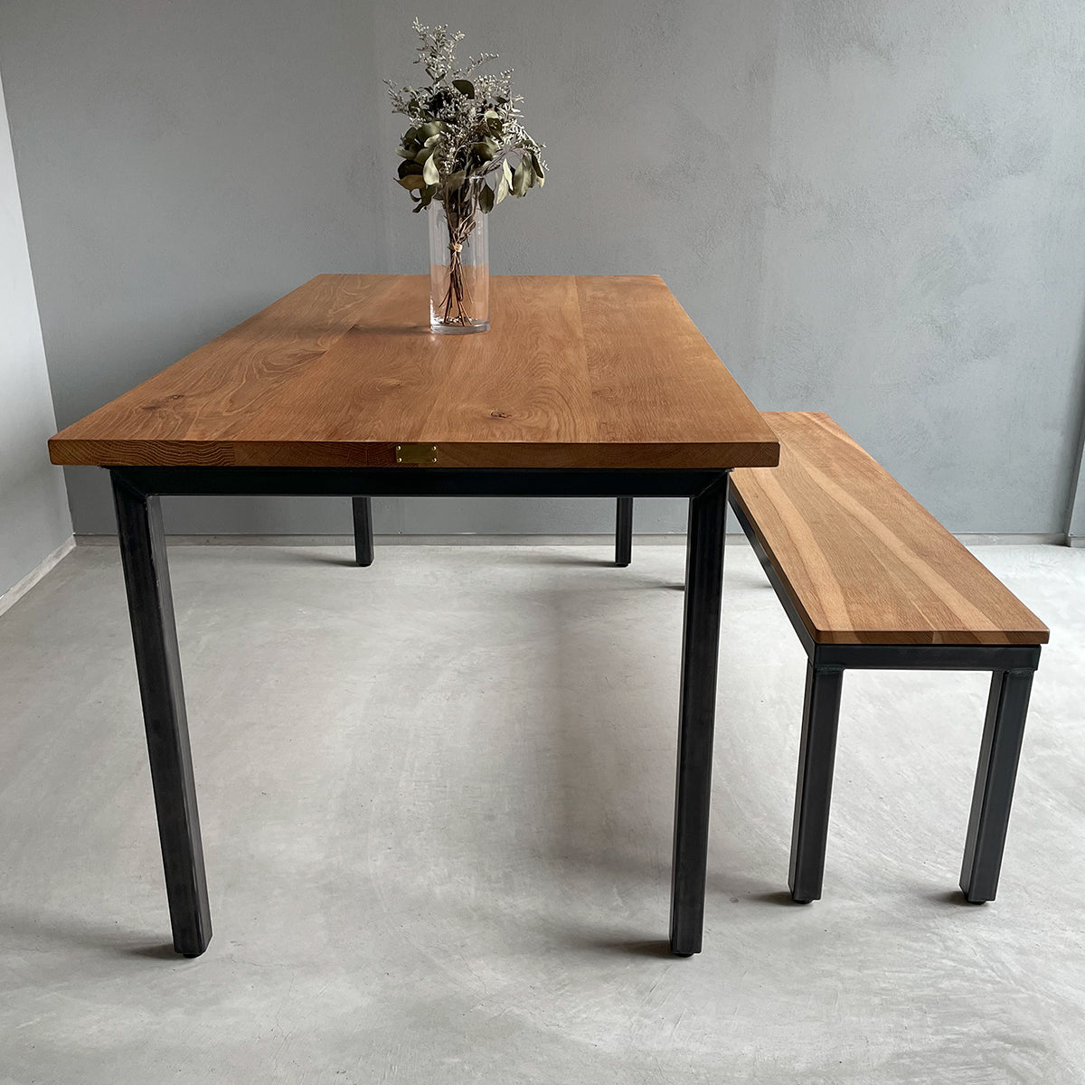 ダイニングテーブル