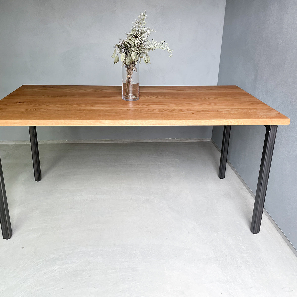 ダイニングテーブル