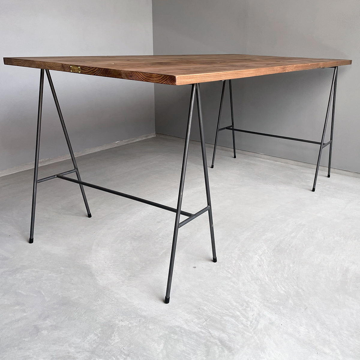 ダイニングテーブル