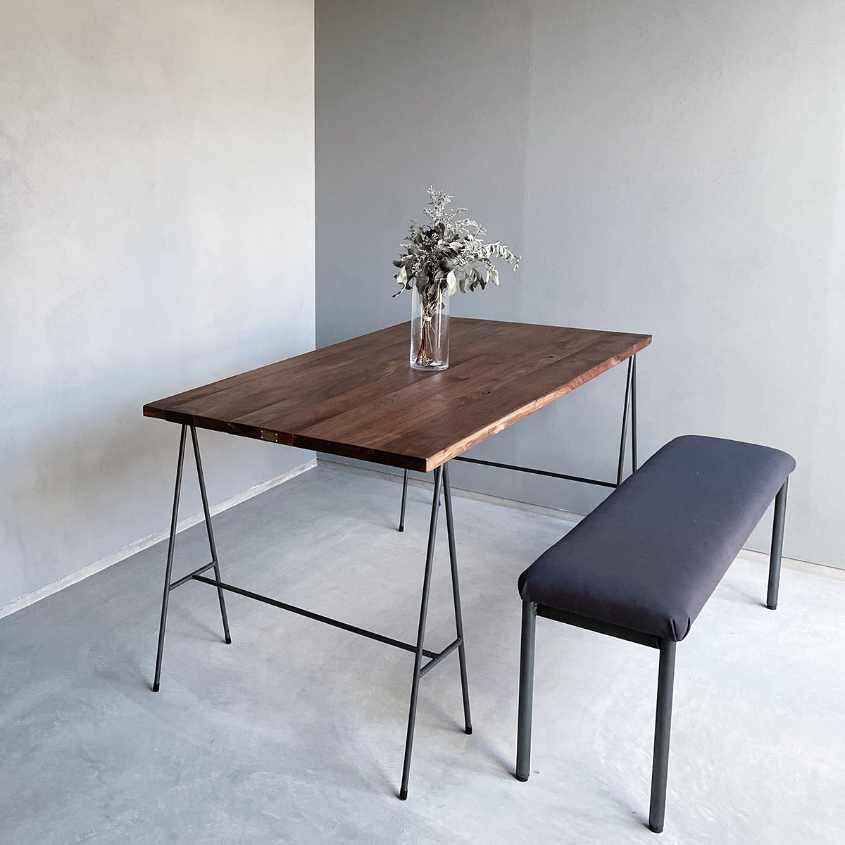 ダイニングテーブル