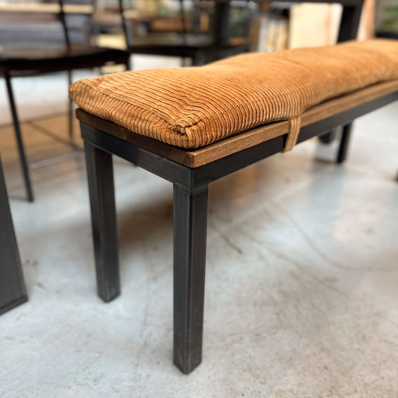 ベンチクッション