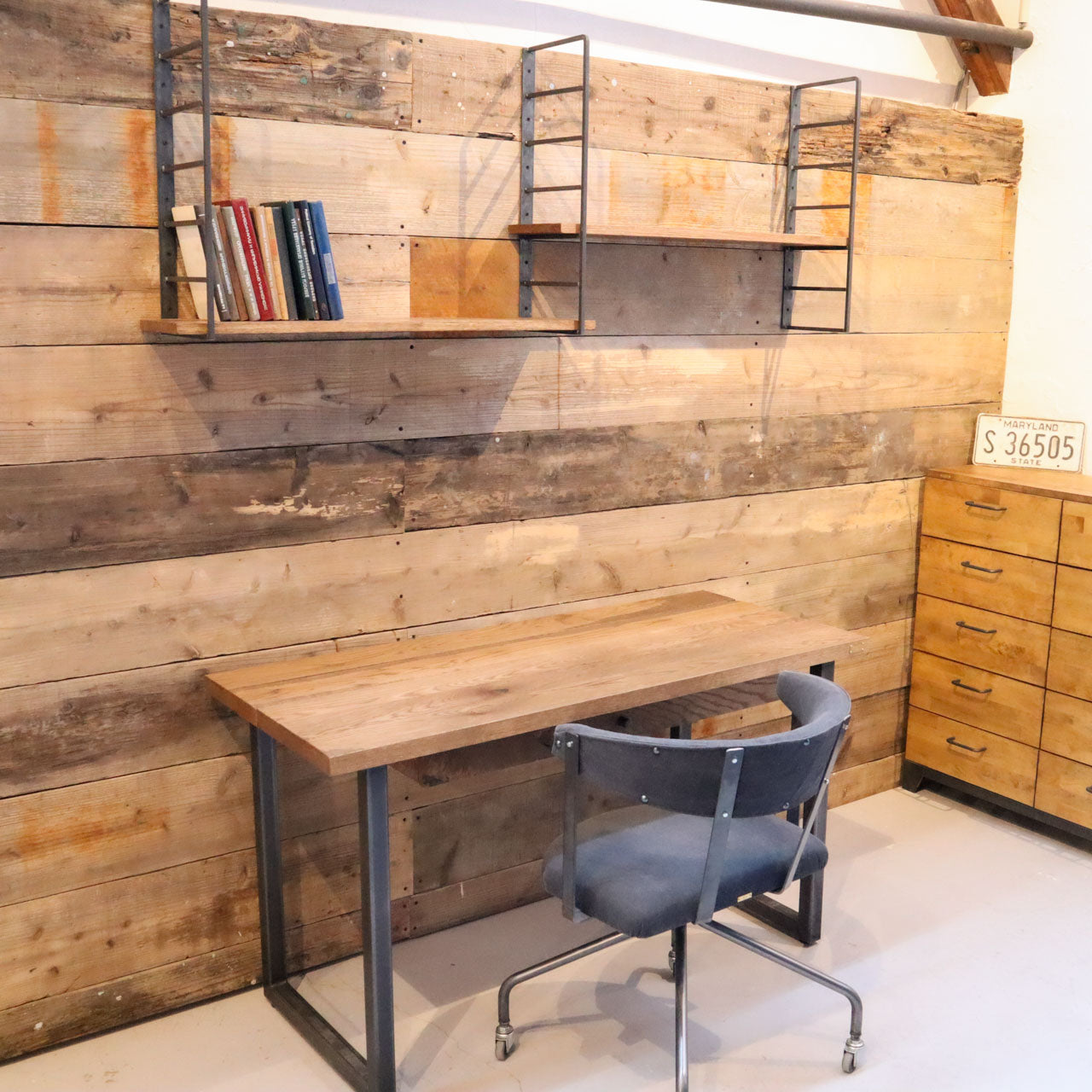 シェルフフレーム、ウォールシェルフ、本棚、壁付けシェルフ