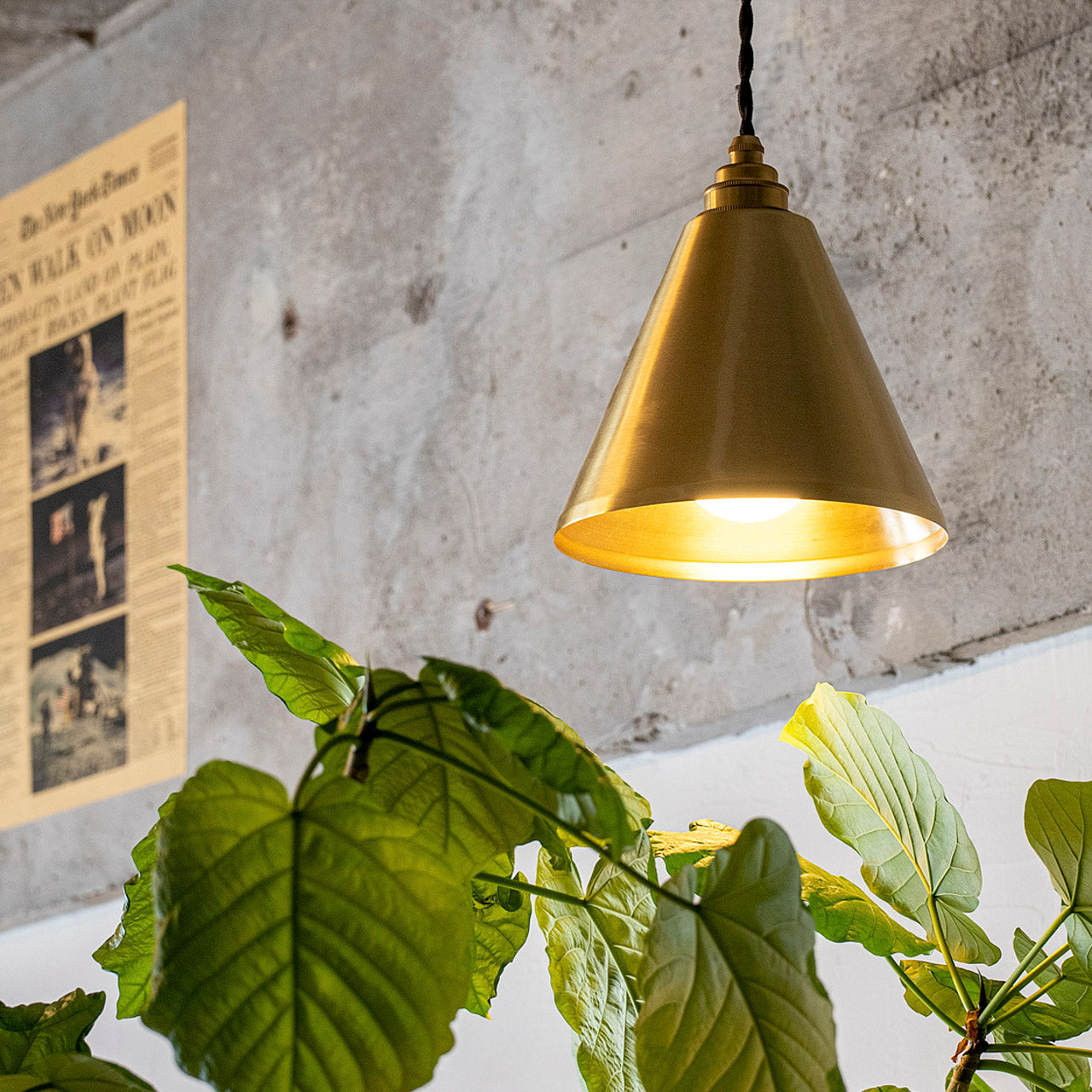 未使用☆Gold Box Frame 難い Pendant Lightペンダントライト