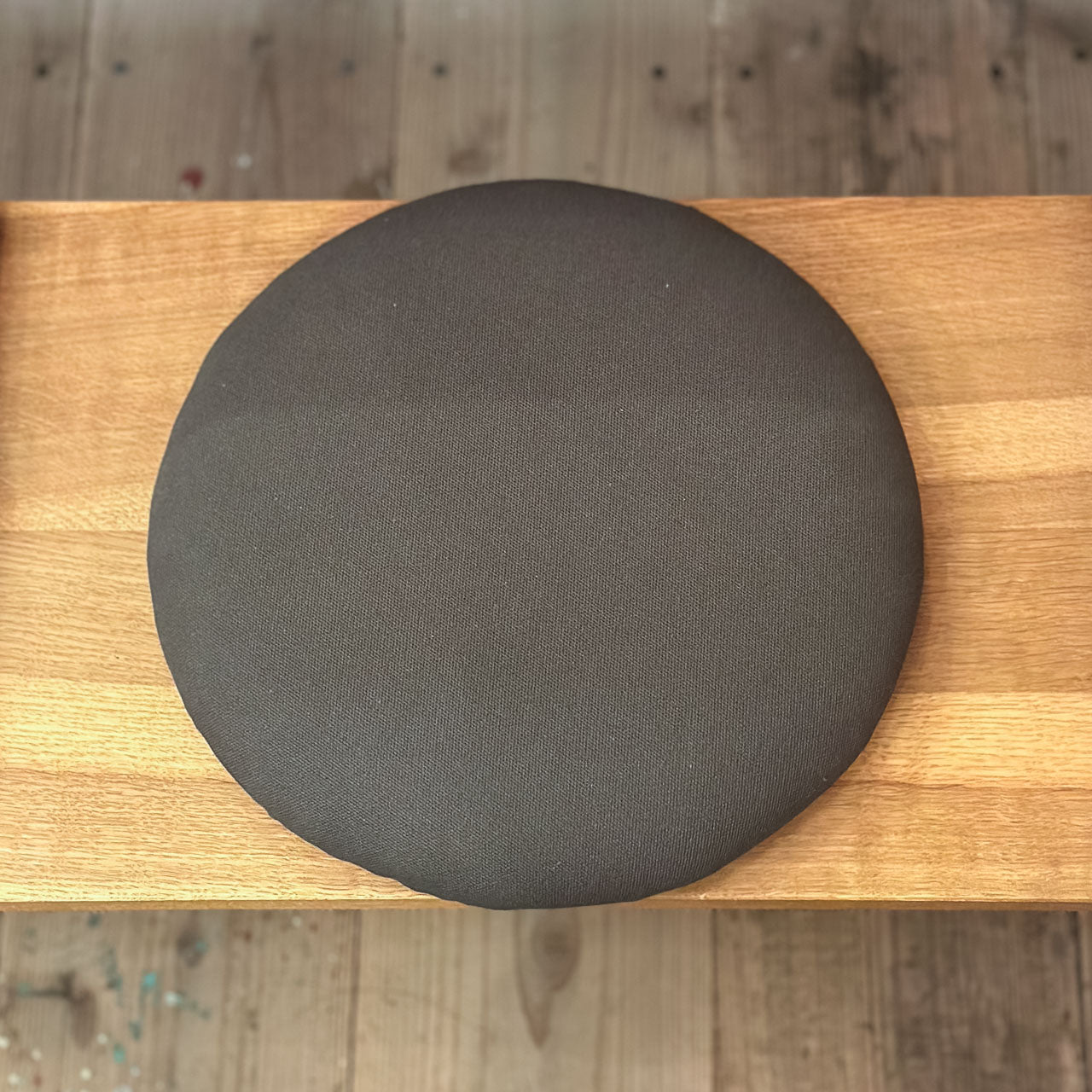 帆布(ブラック)のラウンドクッションパッド