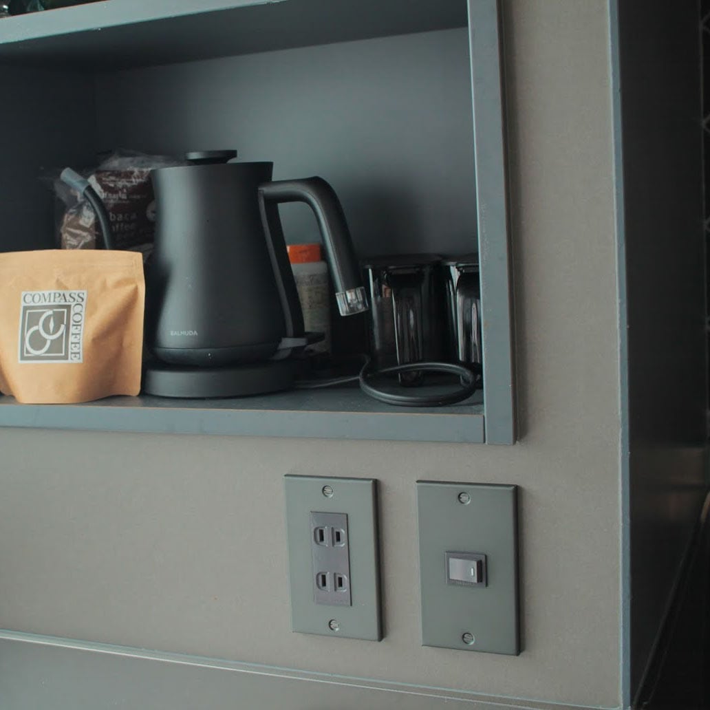 コンセントプレート