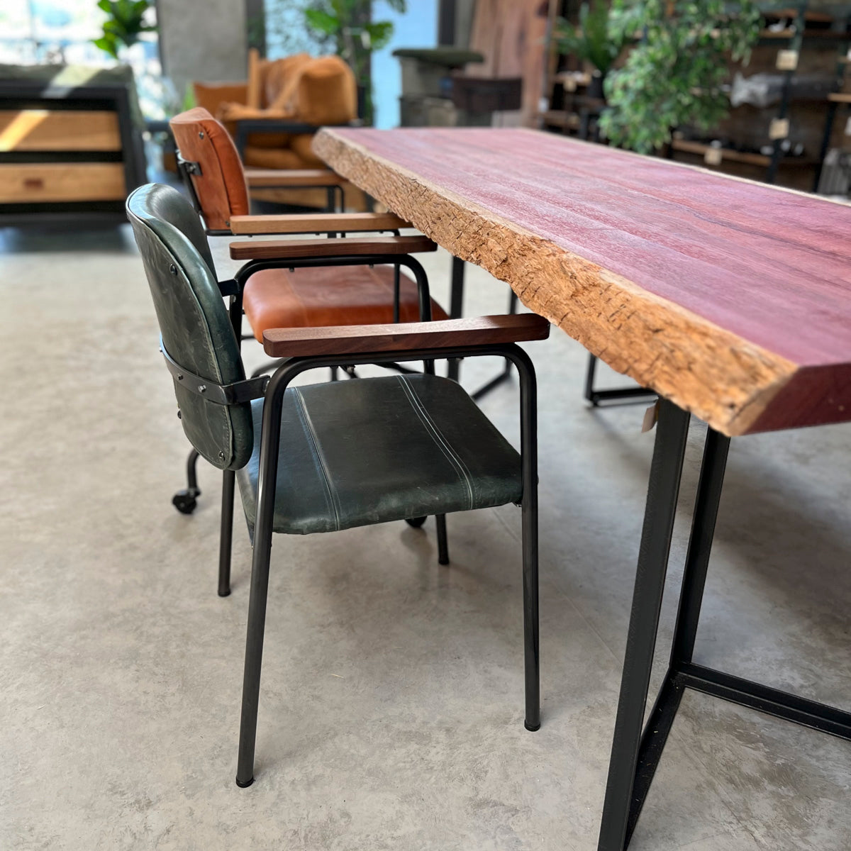 無垢一枚板 パープルハート