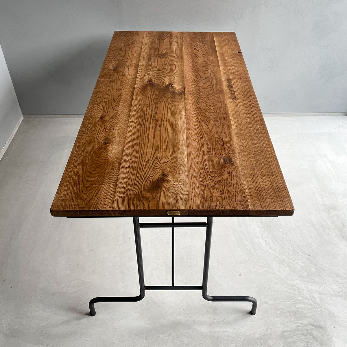 無垢材とアイアン脚のダイニングテーブル、サイズオーダー、Baum Order Furniture