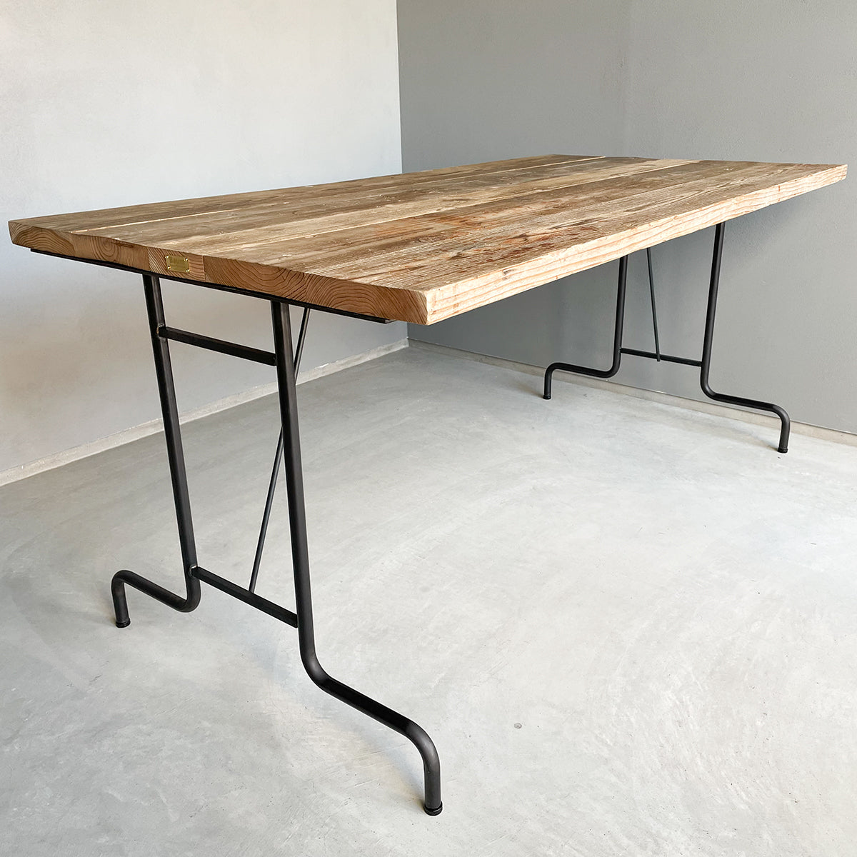 無垢材とアイアン脚のダイニングテーブル、サイズオーダー、Baum Order Furniture