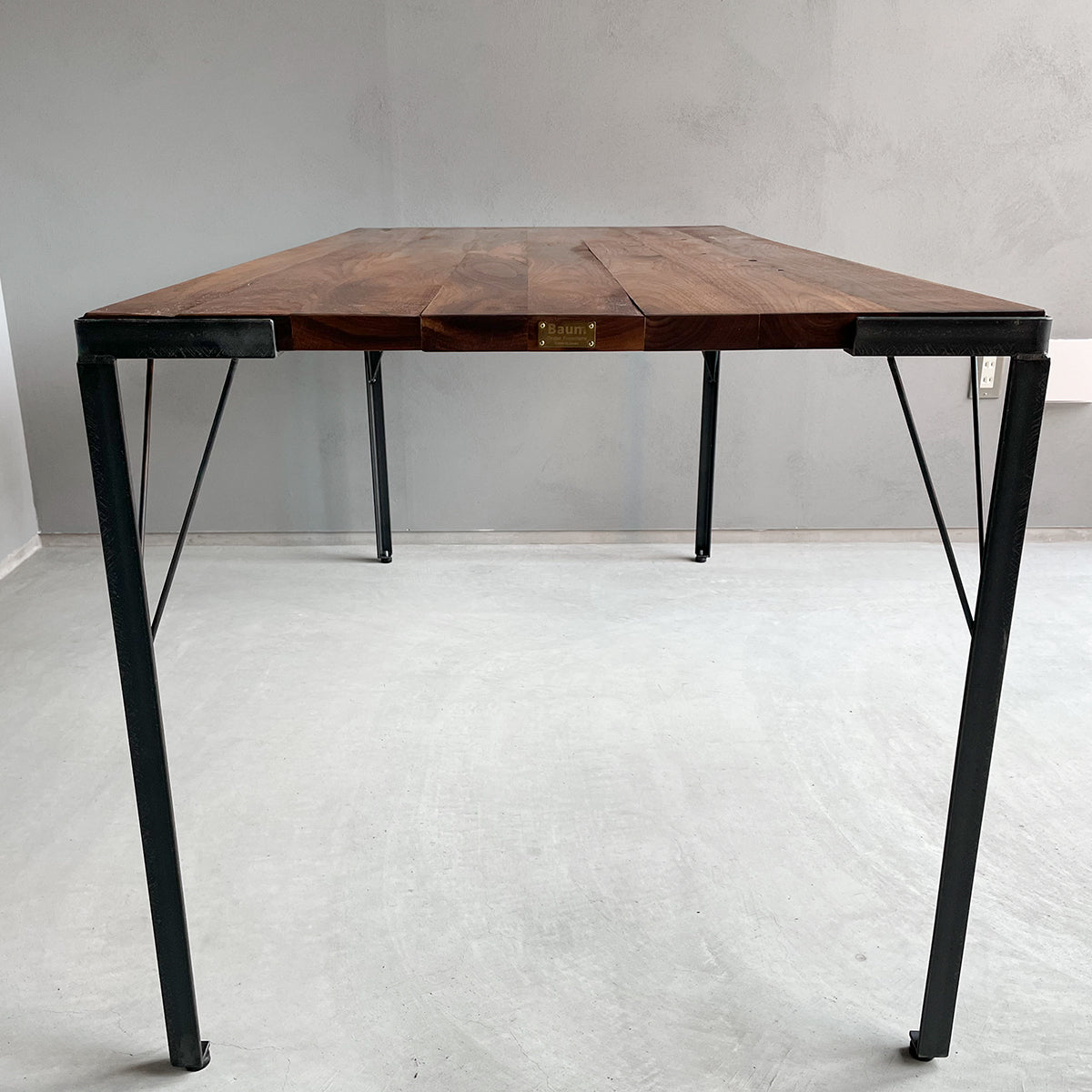 ダイニングテーブル