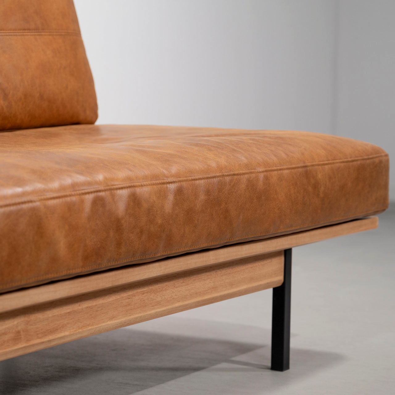 Myrtle Sofa ソファ ソファー 二人掛け アームレス リビング 寝室 リラックス ブークレ クロスレザー スチール 天然木 家具