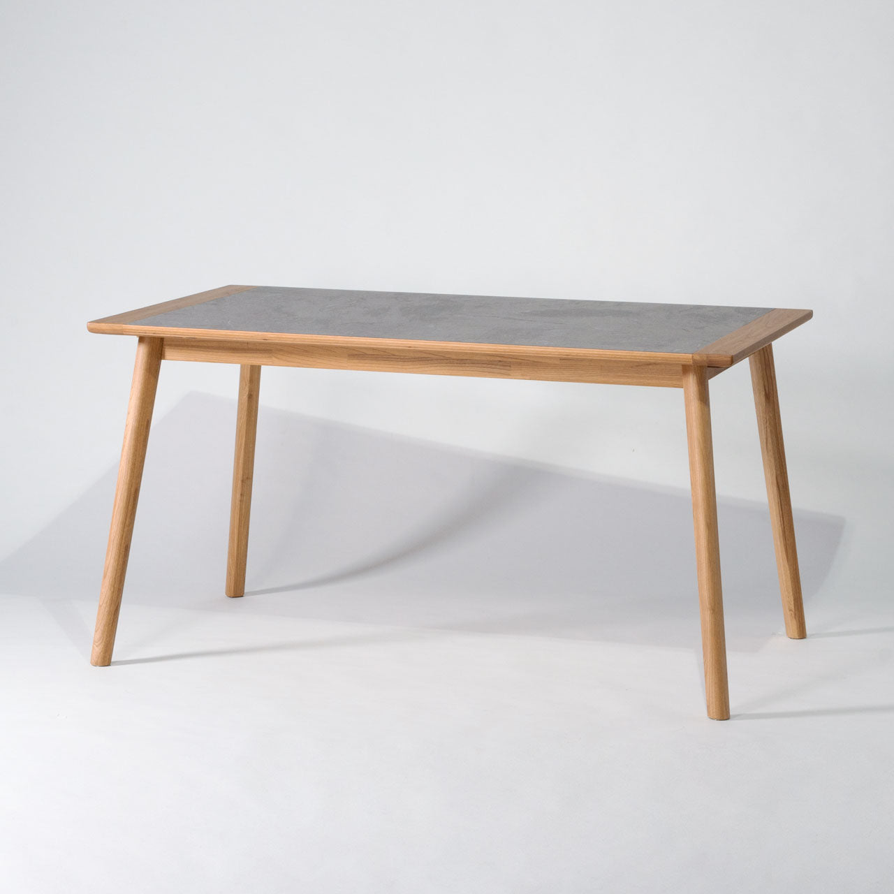 Artique Dining Table ダイニングテーブル リビングテーブル テーブル デスク モルタル調 天然木 スンカイ材 リビング 食卓 カフェ サロン 店舗 家具