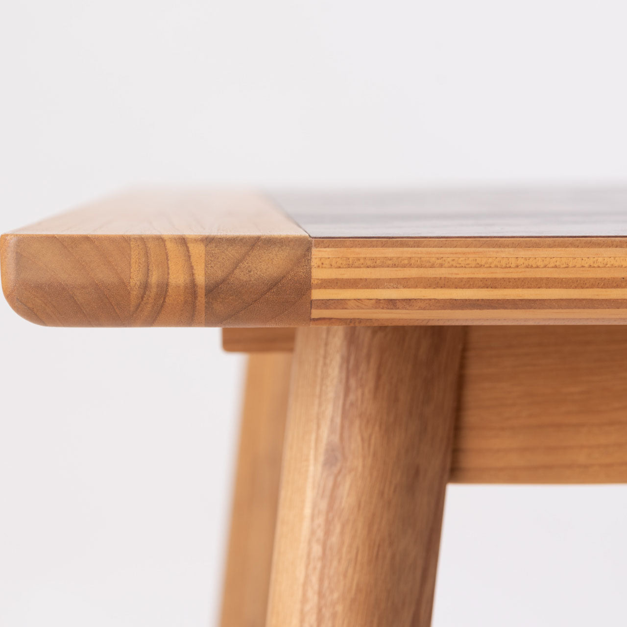 Artique Dining Table ダイニングテーブル リビングテーブル テーブル デスク モルタル調 天然木 スンカイ材 リビング 食卓 カフェ サロン 店舗 家具