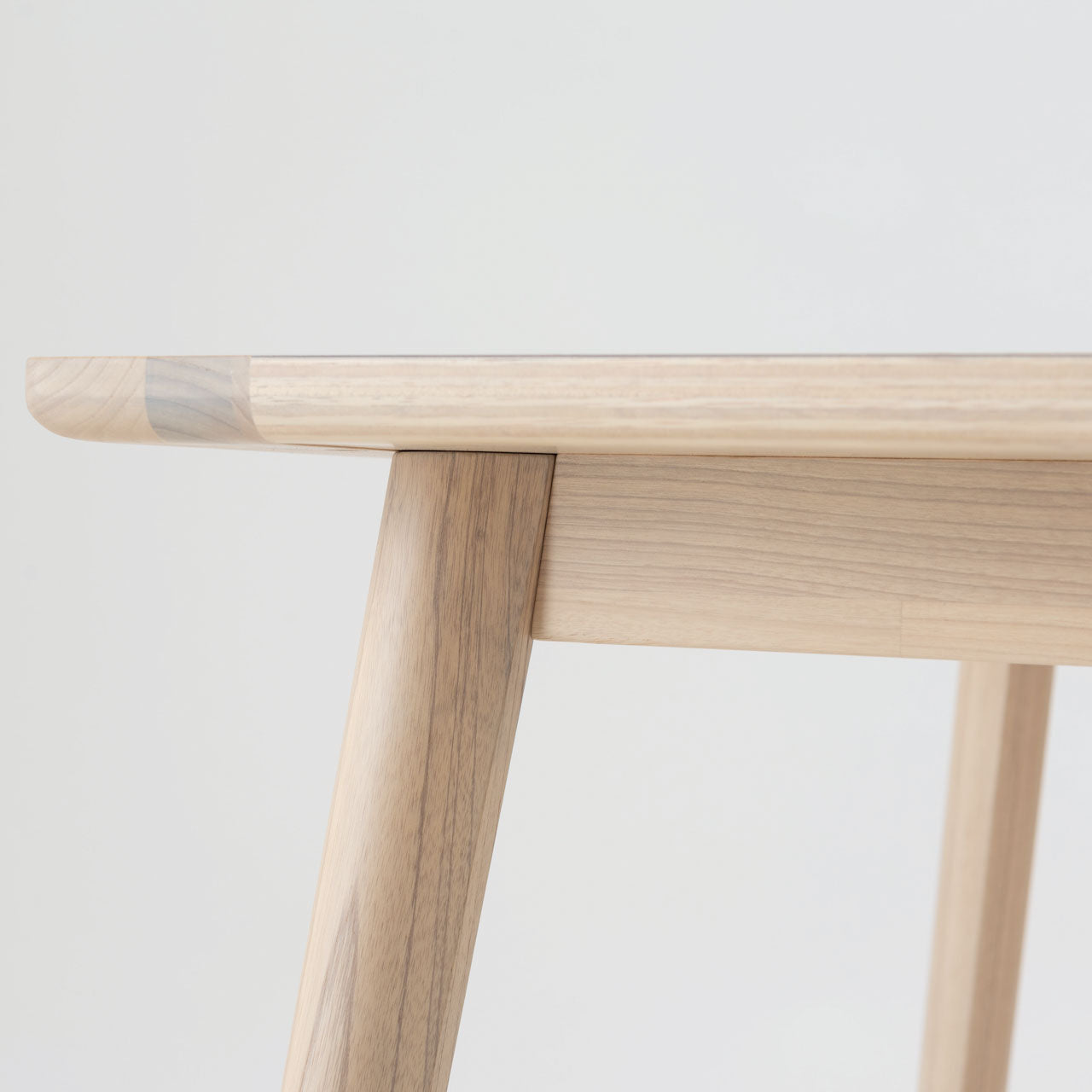 Artique Dining Table ダイニングテーブル リビングテーブル テーブル デスク モルタル調 天然木 スンカイ材 リビング 食卓 カフェ サロン 店舗 家具