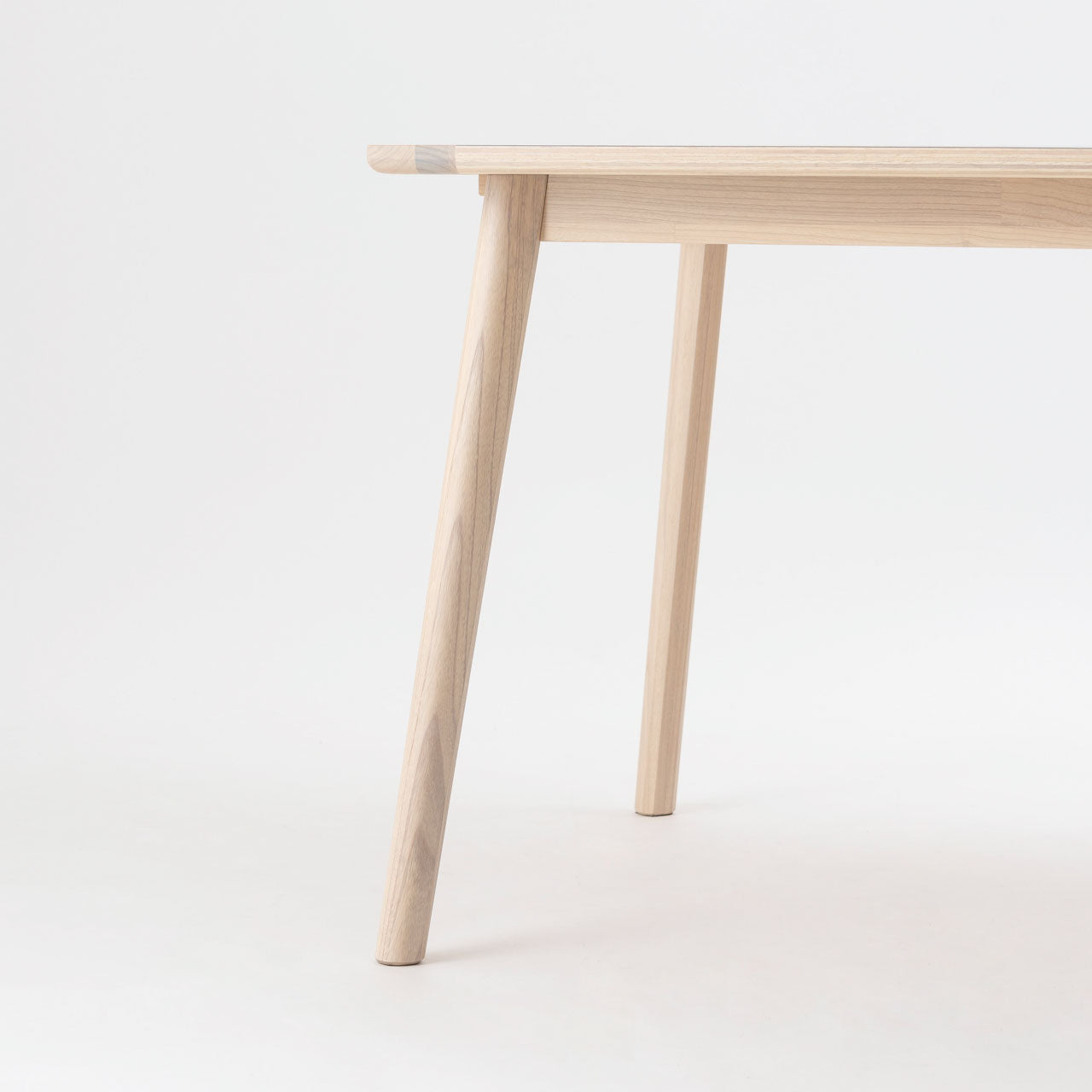 Artique Dining Table ダイニングテーブル リビングテーブル テーブル デスク モルタル調 天然木 スンカイ材 リビング 食卓 カフェ サロン 店舗 家具