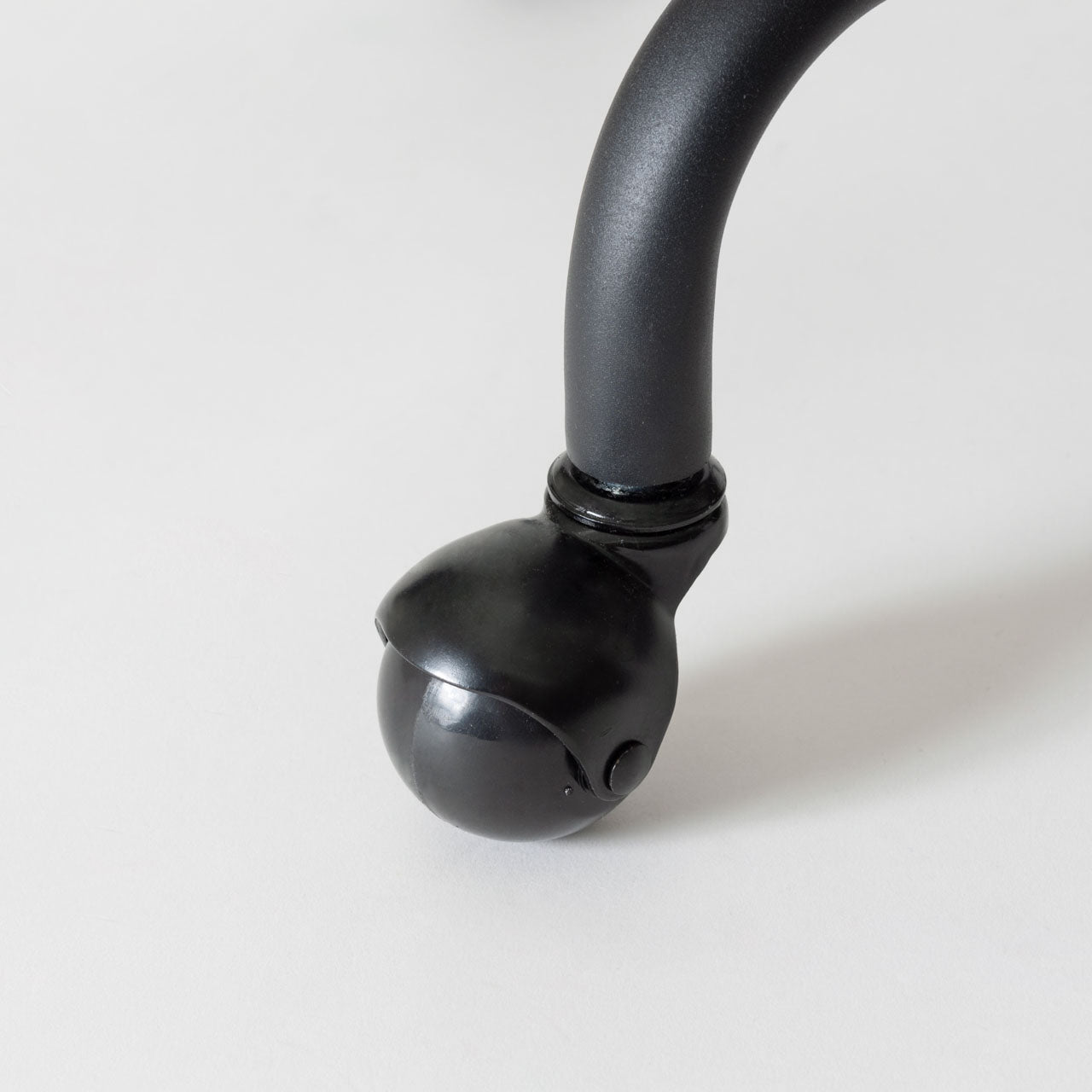 Elder Desk Chair デスクチェア アームレスト 昇降式チェア 回転 ワークチェア 椅子 キャスター ラタン 書斎 リビング リモート 家具