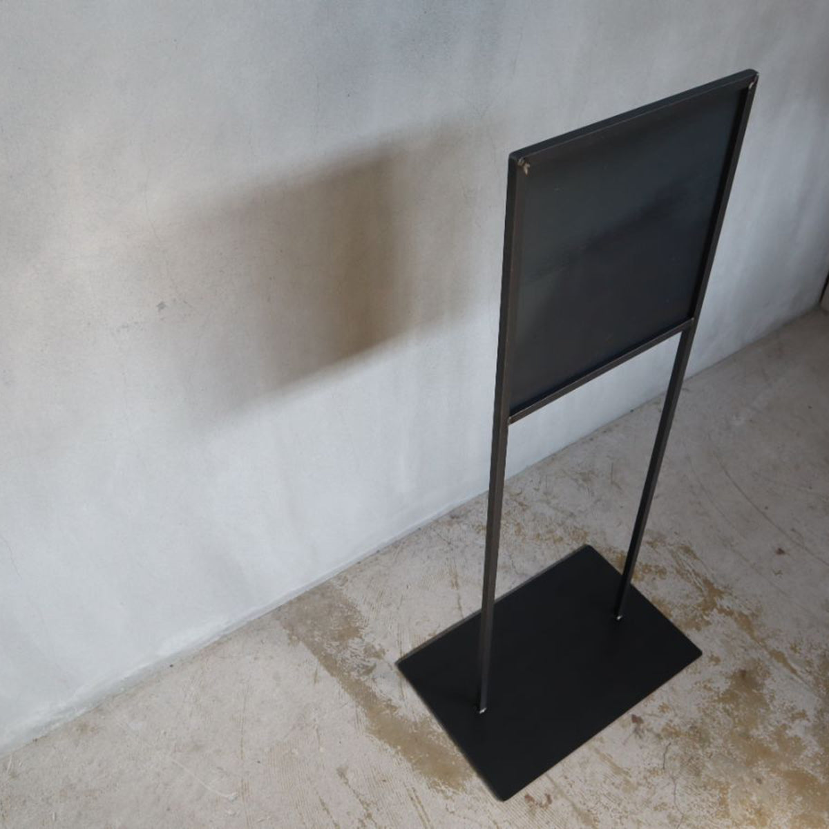 アイアンサインボード、アイアン看板