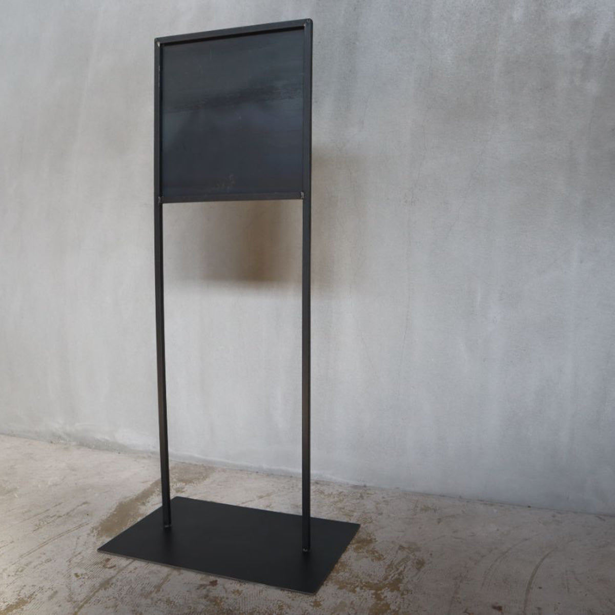 アイアンサインボード、アイアン看板