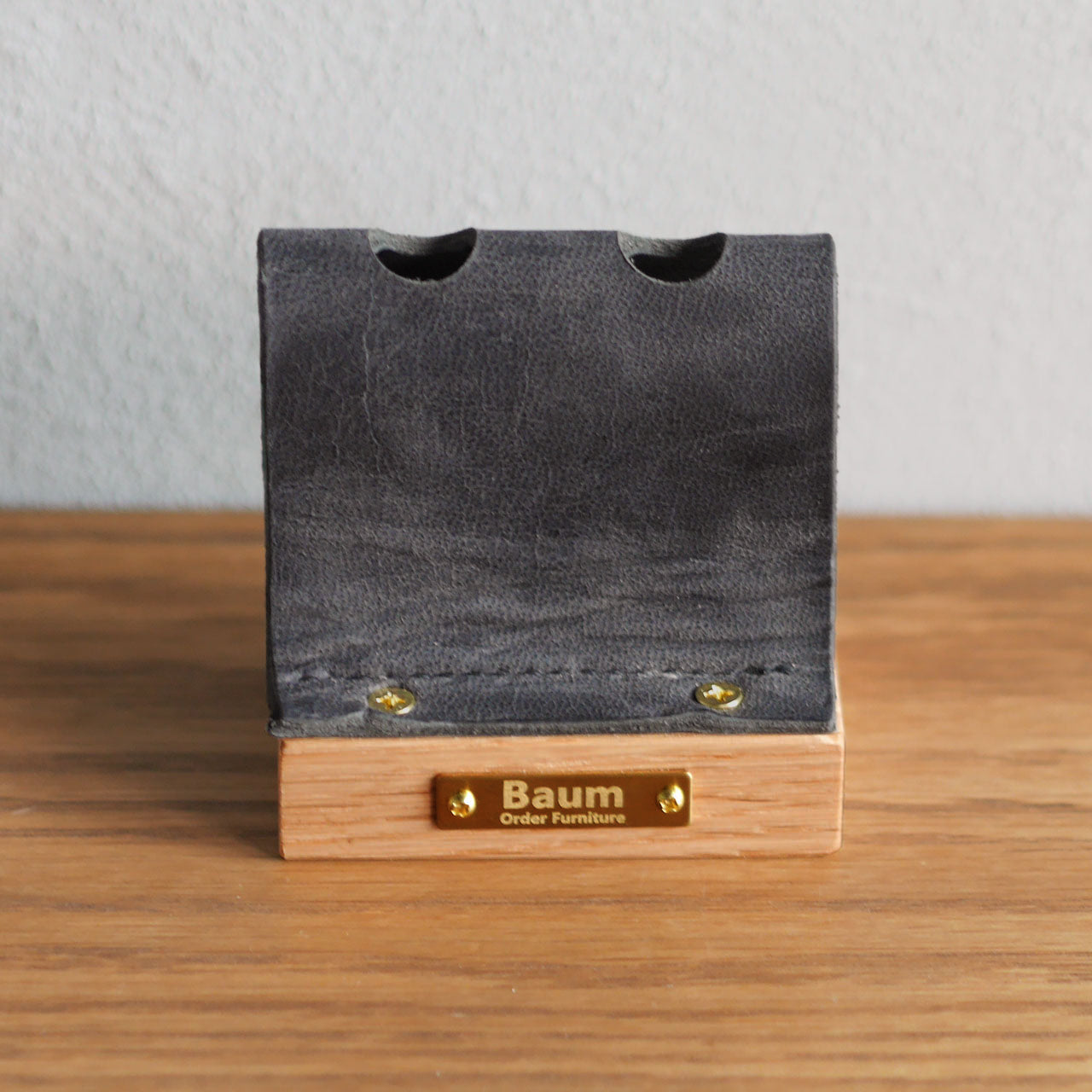 Leather Muku Pen Stand