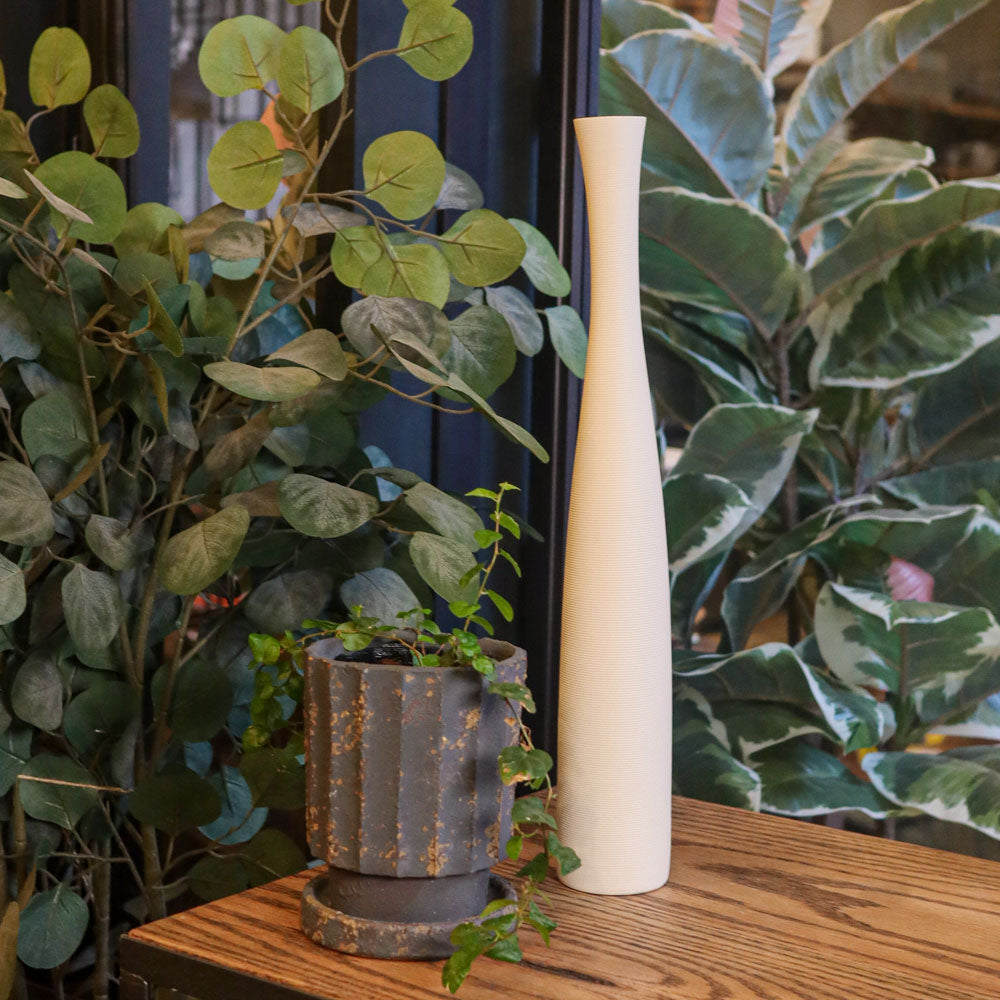 FLOWER VASE | form