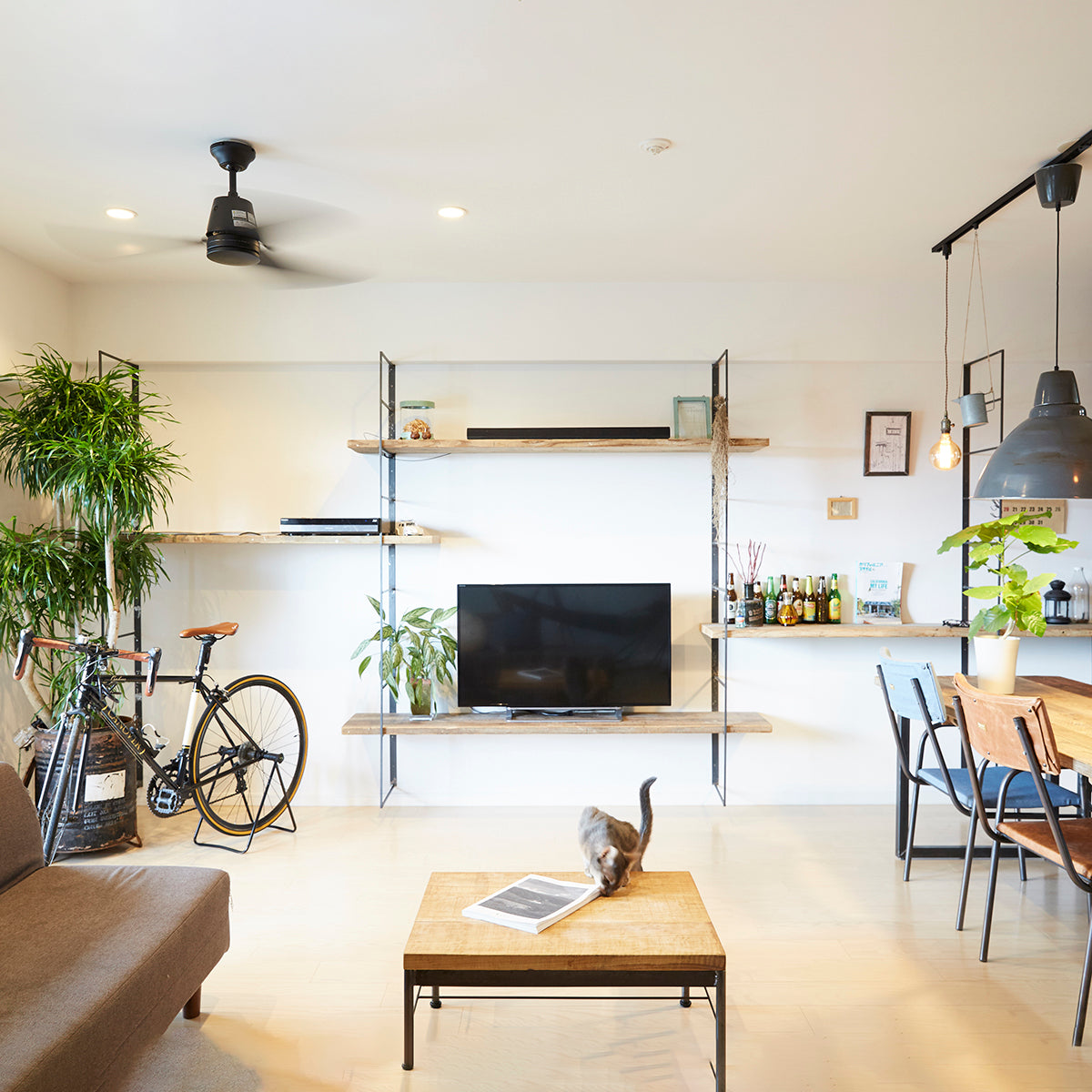 ウォールシェルフ