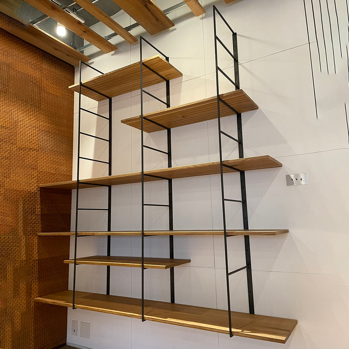 ウォールシェルフ