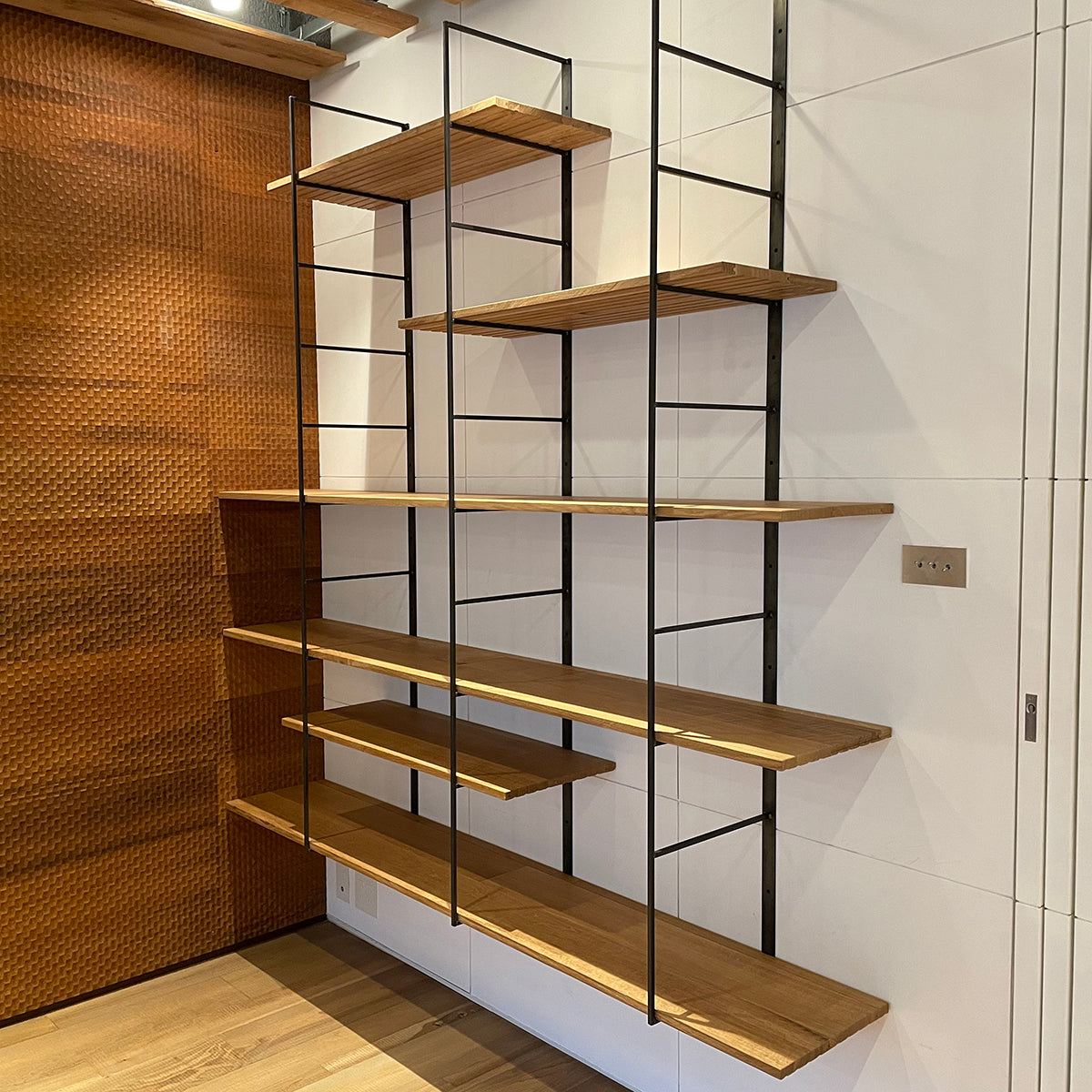 ウォールシェルフ