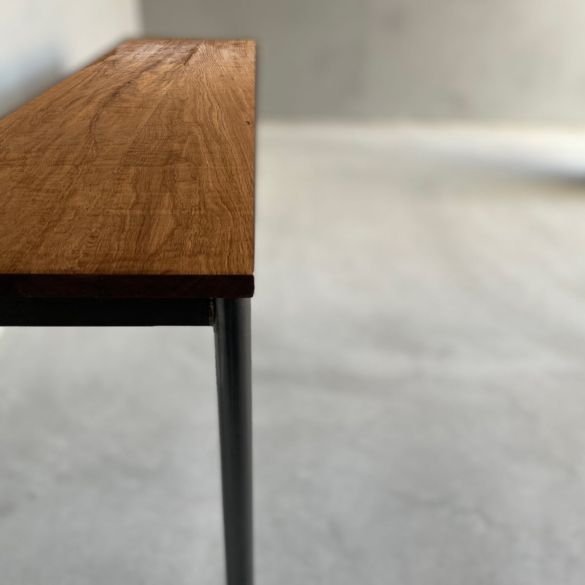 ダイニングベンチ、ベンチ、無垢材とアイアン脚のベンチ