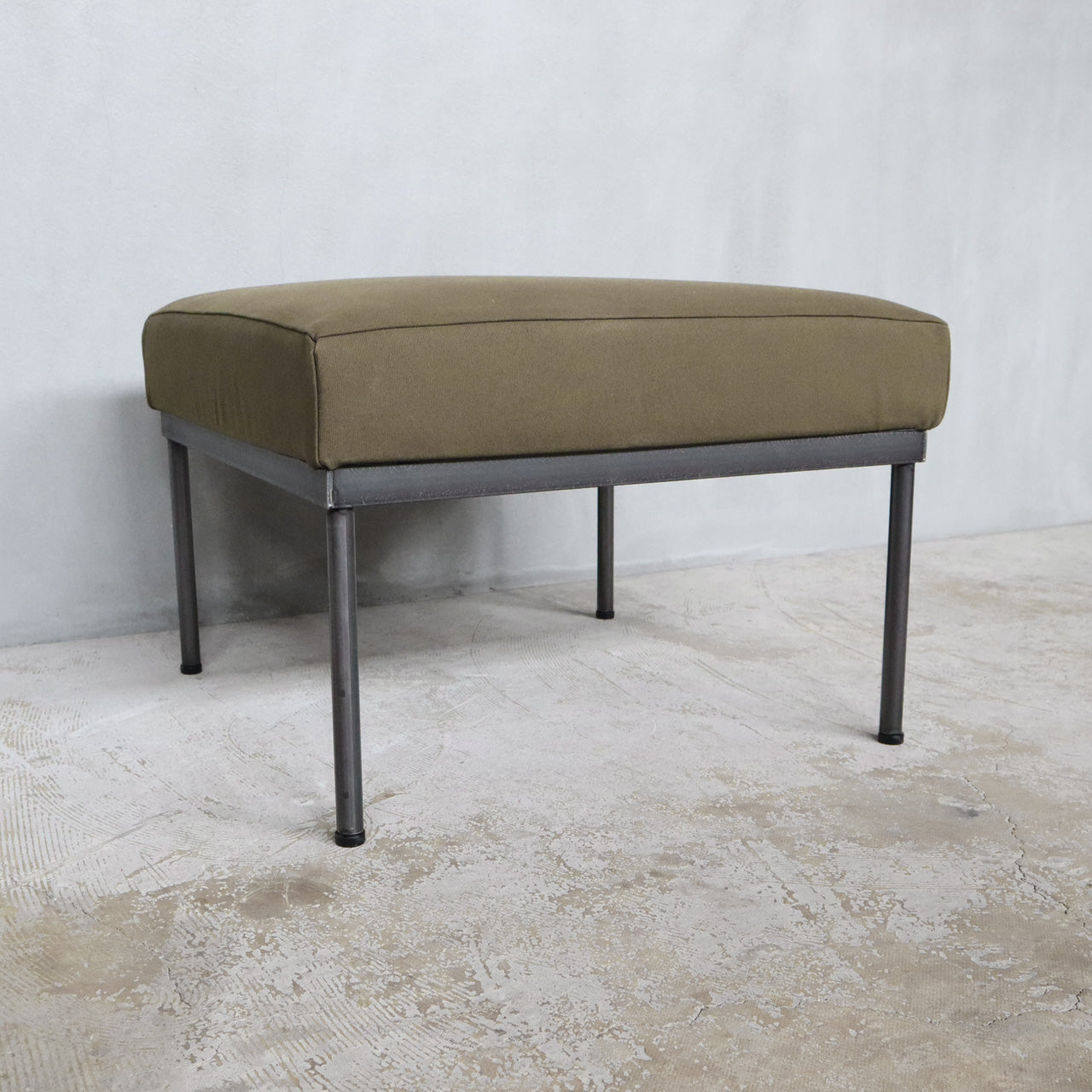 Y.T Ottoman